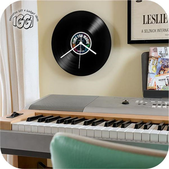 Retro Record Clock: Time For Music